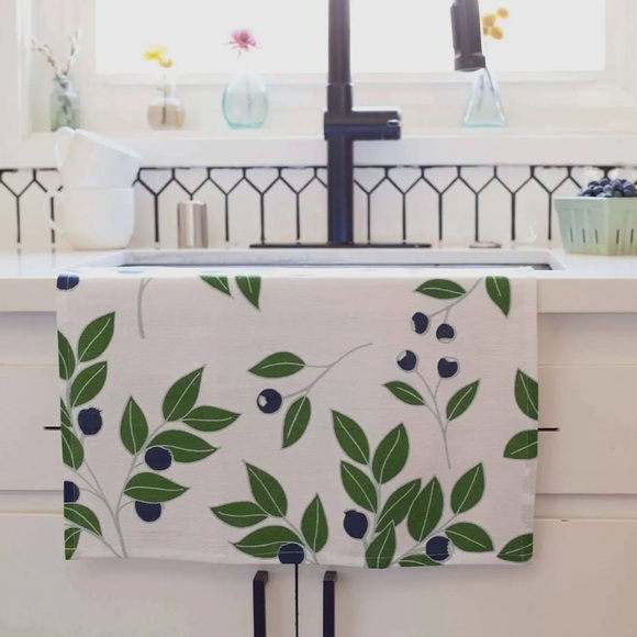 Blueberry Branch Tea Towels, set of 3 - Picture 5 of 8